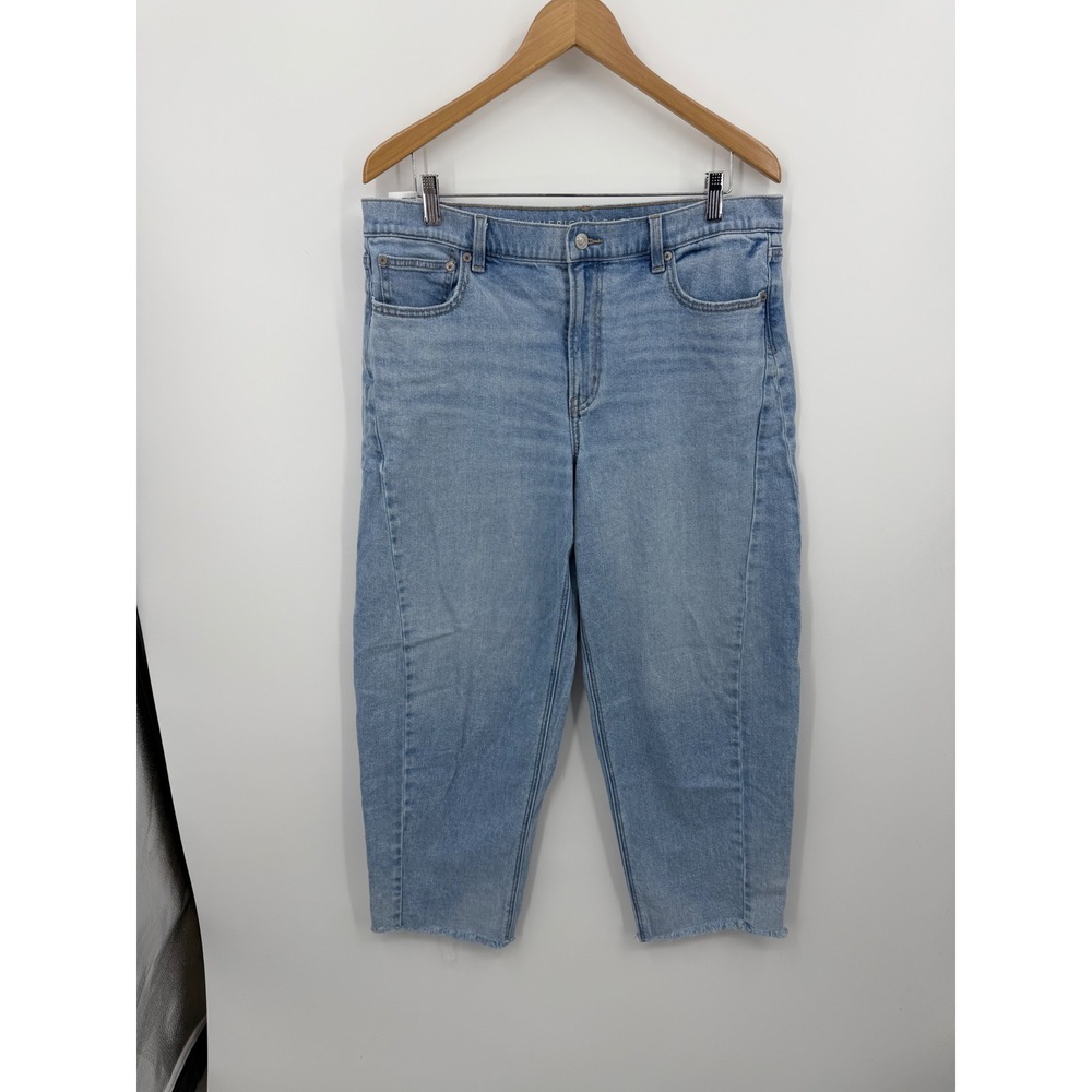 American Eagle Barrel Jeans Womens 12 Blue Light Wash High Rise Raw Hem Stretch